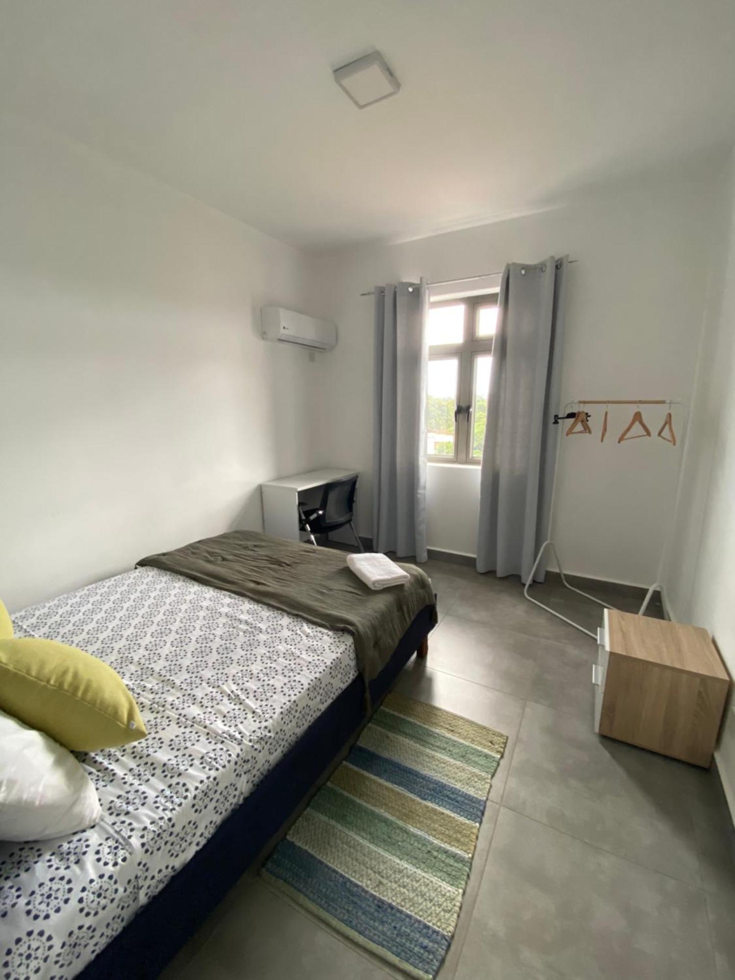 Sandstone Apartment A Walk To The Beach Flic-en-Flacq Buitenkant foto